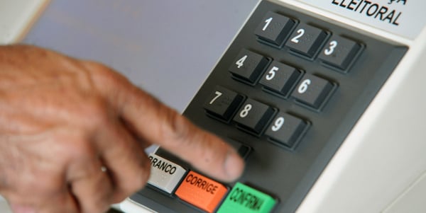 Em 9 capitais, os votos inválidos e abstenções foram maiores do que o primeiro candidato