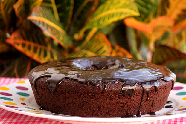 Bolo de chocolate integral é opção saudável e saborosa