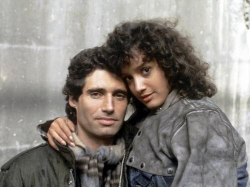 Os atores Jennifer Beals e Michael Nouri em "Flashdace", de 1983.