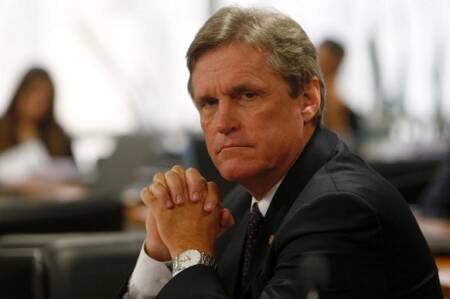 Senador Dario Berger (PMDB-SC), ocupa o gabinete 26 após troca de número