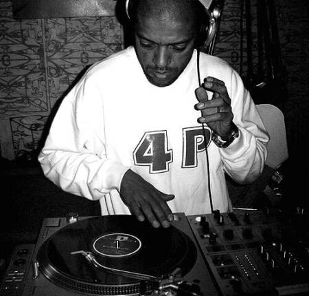 Mestrão dos toca-discos: ícone da cultura hip hop de SP, Kleber Lelis Simões, o KL Jay, é originário das ruas da zona norte paulistana