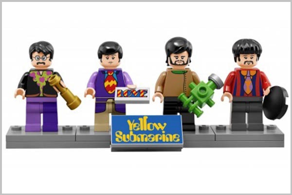 Versões em Lego dos músicos dos Beatles.