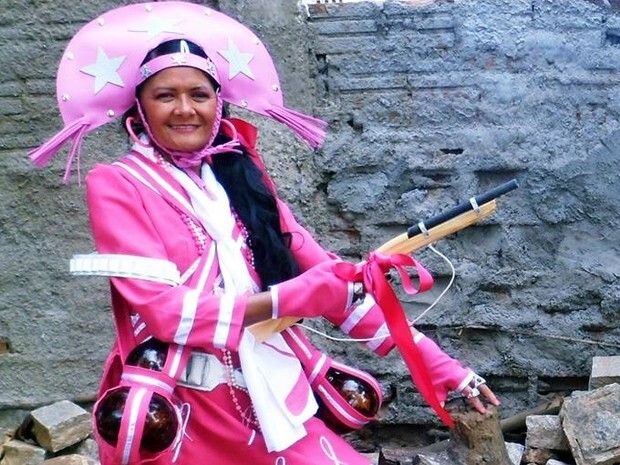 Maria Dorotéia como a cangaceira rosa: fonte de informação e inspiração contra o câncer