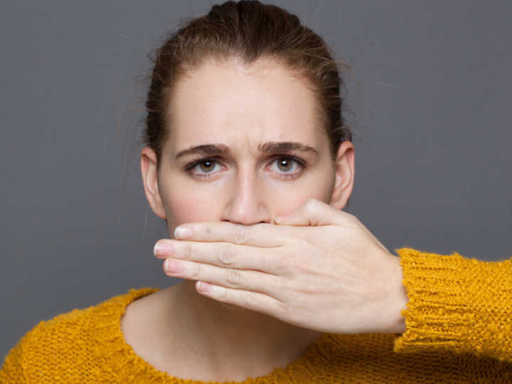 O alho pode provocar odor indesejável por quase 24 horas; saiba quais alimentos acabam o mau hálito – iStock/Getty Images