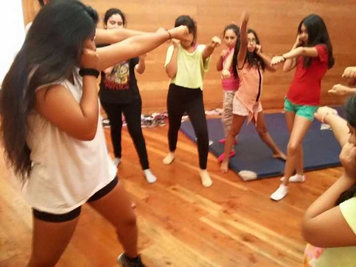 O objetivo é que as meninas reflitam sobre o conceito de ser mulher, beleza e felicidade, sem que haja um “príncipe”.