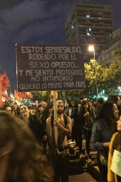 “Estou seminu rodeado pelo sexo oposto… e me sinto protegido, não intimidado. Quero o mesmo para elas”