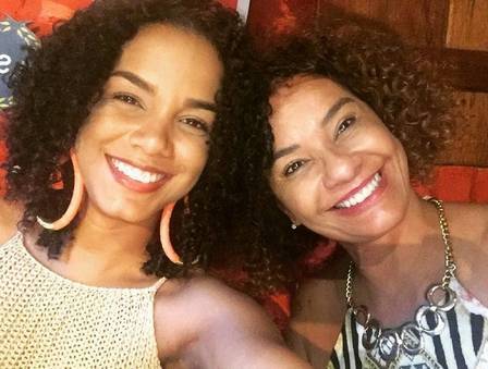 Solange Couto (à direita) e a filha, Morena Mariah (à esquerda)