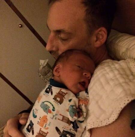 Jay e seu filho de 10 meses, Maxie