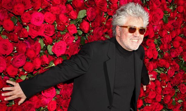 Almodóvar lamentou que o "sensacionalismo" tenha triunfado nas acusações contra Bertolucci