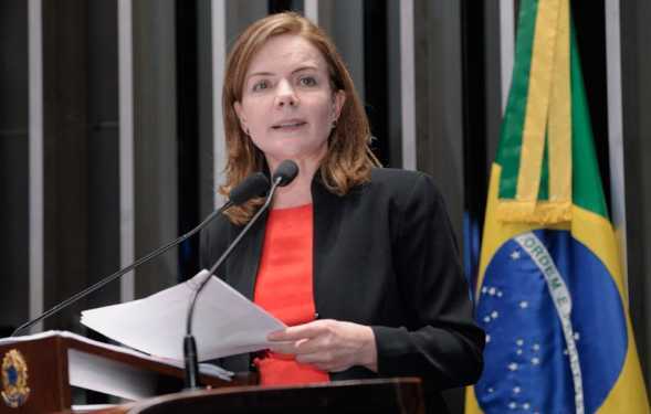 Gleisi Hoffmann foi contra a aprovação da PEC 55