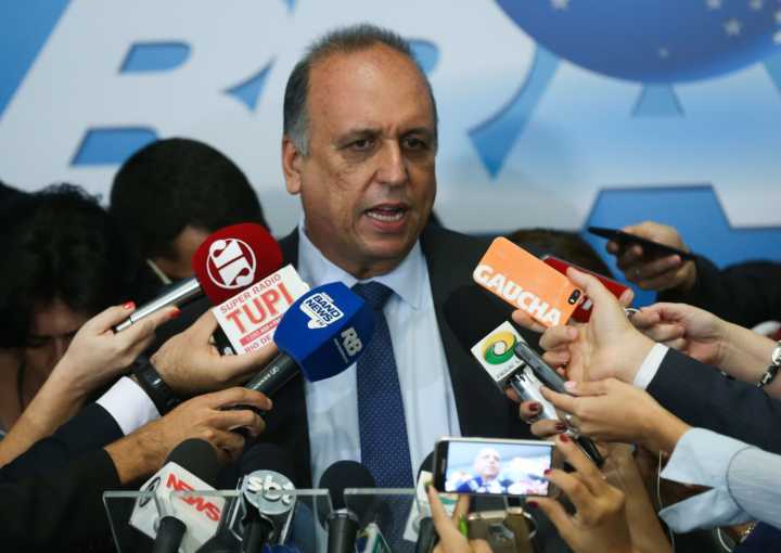 O governador do Rio de Janeiro, Luiz Fernando Pezão, que vetou redução de reajustes