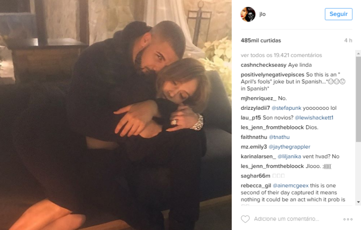 Jennifer Lopez posa agarradinha com Drake e internet vai à loucura