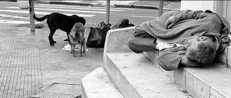 Hoje, nas ruas de São Paulo, mais de 16 mil pessoas vivem em situação de rua