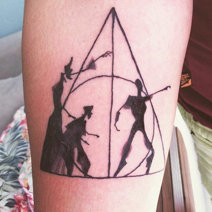 Tatuagem inspirada na série de aventuras Harry Potter