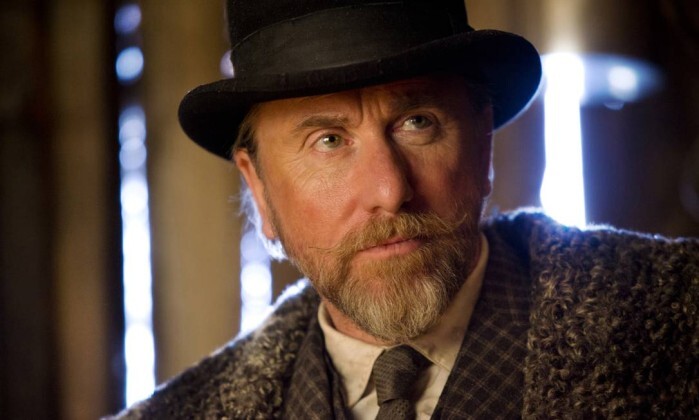 Ator Tim Roth no filme Os Oito Odiados, lançado em 2016