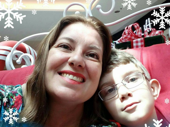 Isamara Filier e João Victor Filier de Araujo, ex-mulher e filho do atirador