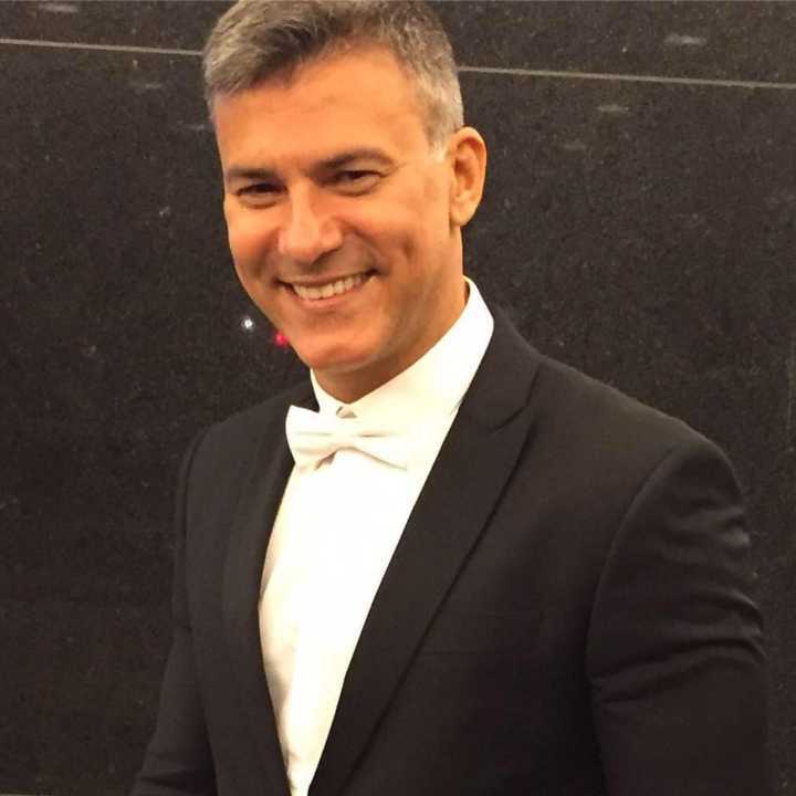 Ator Leonardo Vieira compartilha carta emocionante de seu pai nas redes sociais; leia abaixo