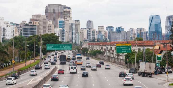 Ação civil pública quer barrar o aumento da velocidade máximas nas marginais