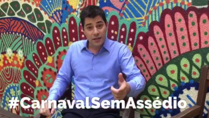 Evaristo Costa faz post sobre Carnaval e compartilha a hashtag #CarnavalSemAssédio