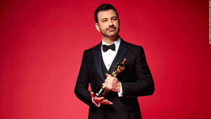 Jimmy Kimmel, hostess do Oscar, cutuca Donald Trump na cerimônica de abertura