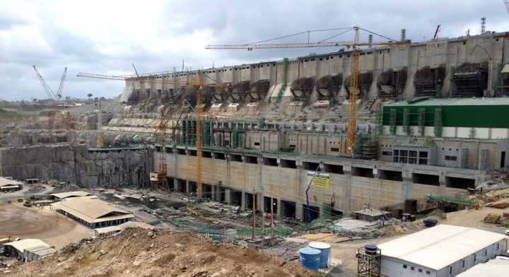 Obra na usina de Belo Monte; Ibama vai incluir estudos de gênero nos processos de licenciamento de grandes obras