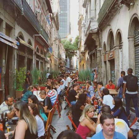 Efervescência do Arco do Teles, no centro do Rio