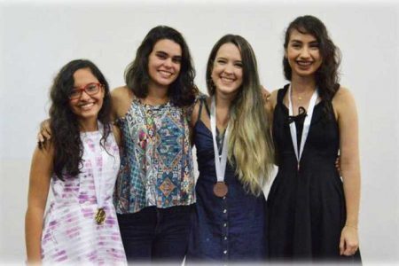 Jamile/CE, Júlia/RJ, Ana (líder) e Mariana/RS