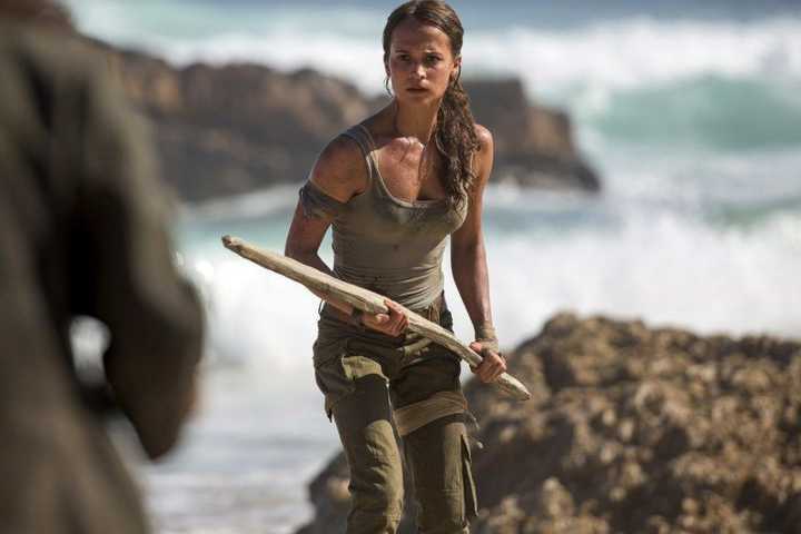 Alicia Vikander como Lara Crfot no filme de “Tomb Raider”.