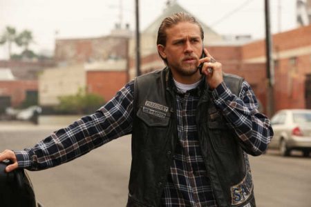 Charlie interpreta Jackson ‘Jax’ Teller em Sons of Anarchy