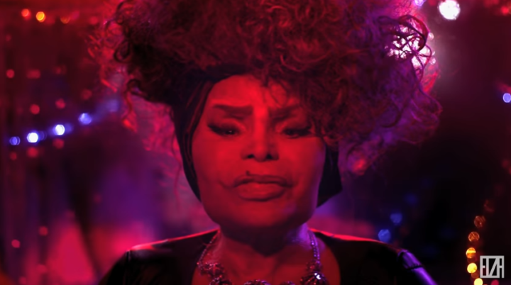 Elza Soares lança o primeiro videoclipe de sua carreira – e é simplesmente maravilhoso