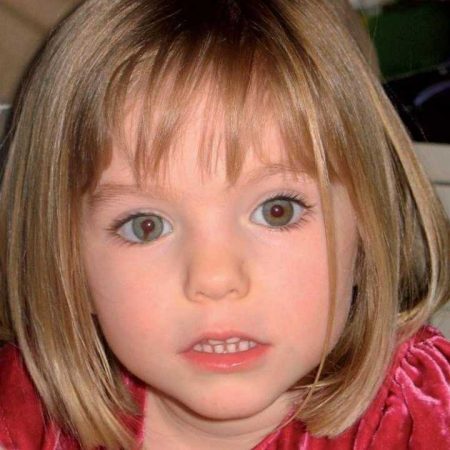 A menina Madeleine McCann desapareceu aos três anos em Portugal, durante as férias da família, em 2007