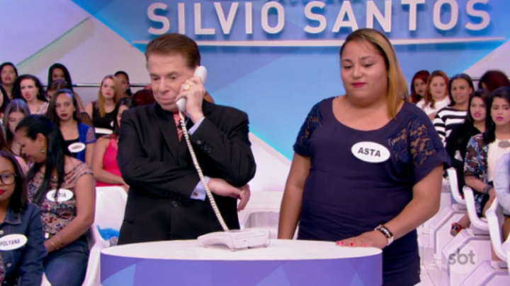Silvio Santos passou trote e foi chamado de “velho e safado” ao vivo
