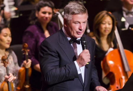 O ator Alec Baldwin revelou que já teve comportamento sexista