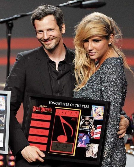 Dr Luke e Keisha durante premiação e antes da polêmica