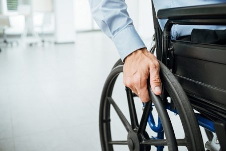 Feira de empregos para pessoas com deficiência segue até 30 de abril, no Shopping Nova América