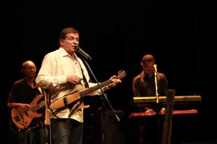 O cantor Jerry Adriani durante apresentação em São Paulo