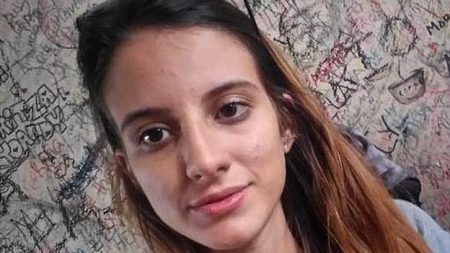 A estudante Karla Pérez foi expulsa após decisão dos próprios colegas de curso