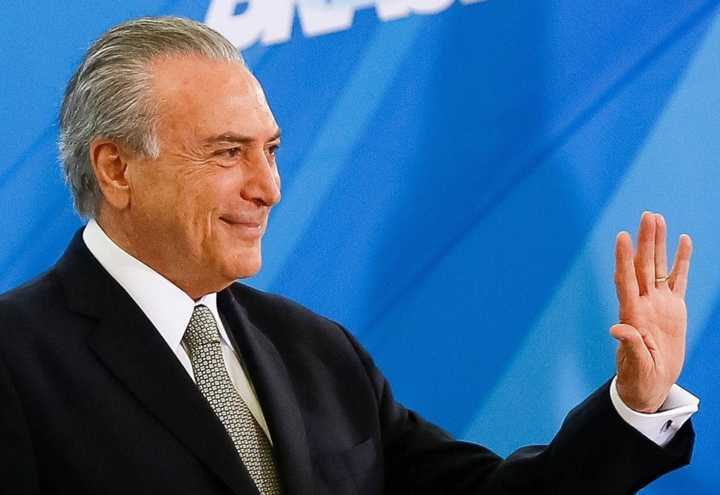 Michel Temer diz que políticos devem “resistir” à Operação Lava Jato