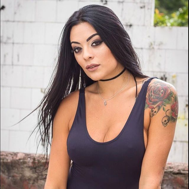 Monique Amin disse que já foi chamada de “estuprada” na rua