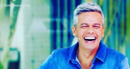 Otaviano Costa não resiste a uma picanha ao molho de cerveja