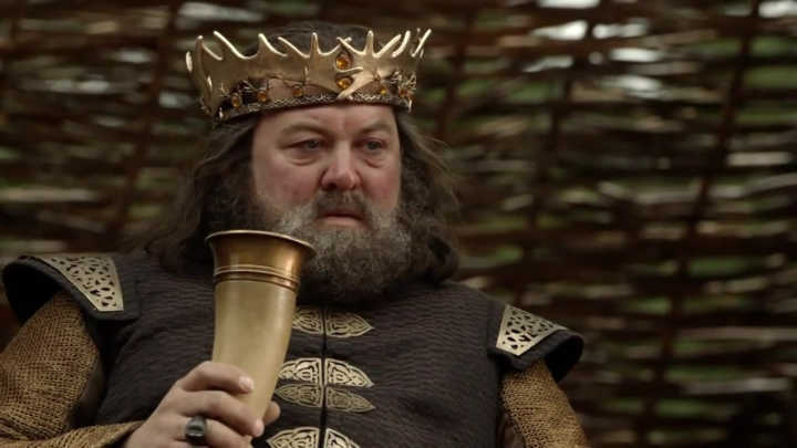Robert Baratheon, de “Game of Thrones”. Uma das séries pode seguir rebelião do personagem passada 20 anos antes da série original.