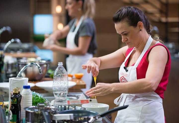 O marido da Aderlize, participante do Masterchef Brasil, teve sua sexualidade especulada na web