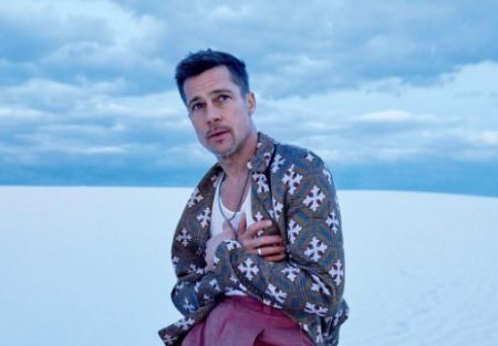 O ator Brad Pitt na revista GQ Style