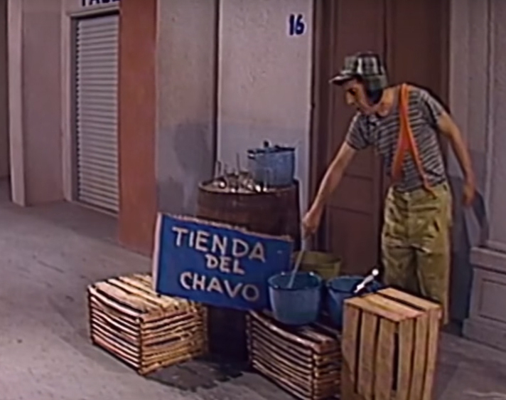 Cena do episódio em que o Chaves abre uma tenda para vender refrescos