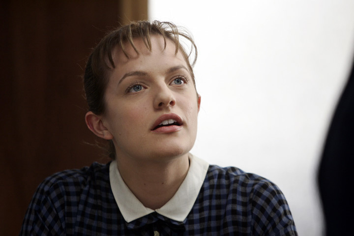 Moss também fez a personagem Peggy na série “Mad Men”