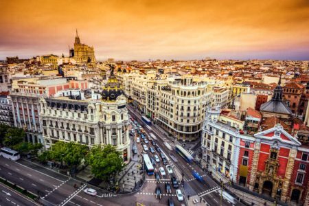 Maior cidade da Espanha, capital Madri tem população de 3,3 milhões