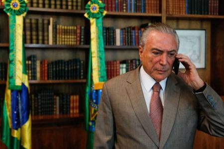 O presidente Michel Temer é acusado de obstruir investigações