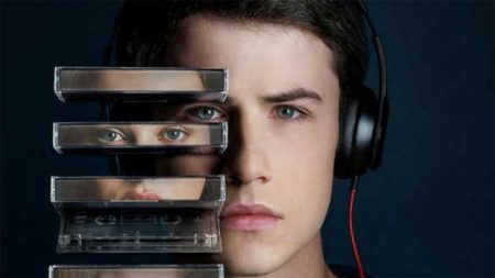 Aos 23 anos, jovem deixa áudios como na série “13 Reasons Why”, antes de suicidar-se