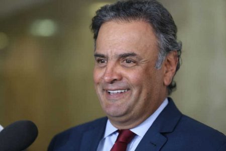 Senado quer contrariar decisão do STF e não afastar Aécio Neves do cargo