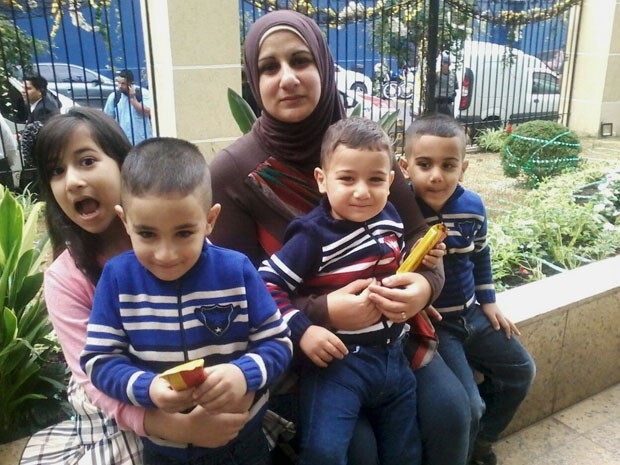 A refugiada síria tem quatro filhos: Jawa, Mohammed, Abdullah e Taim
